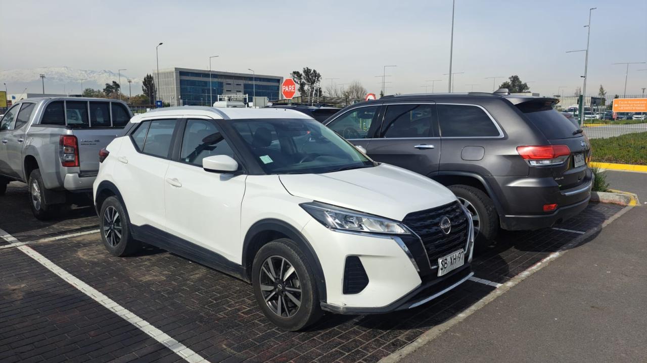 Nissan KICKS - SUV
